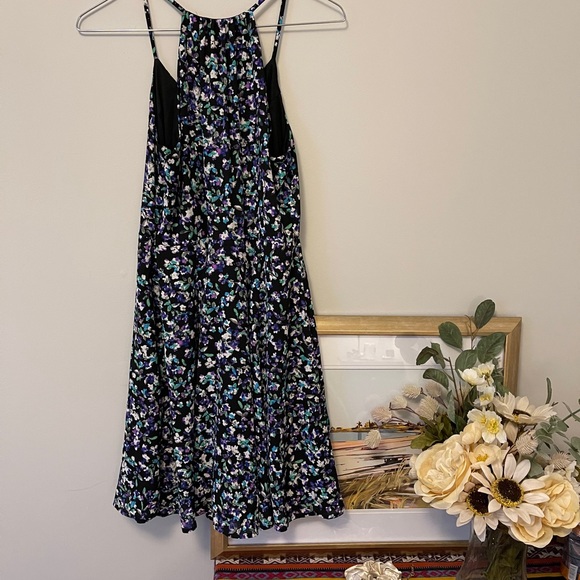 Dress! - Picture 3 of 4